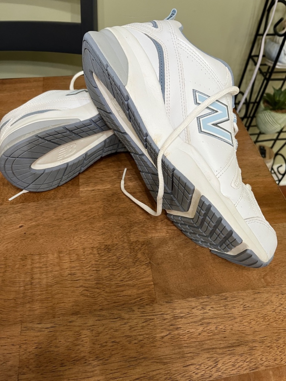 New Balance White and Light Blue Women's Athletic Shoes - Picture 5 of 6